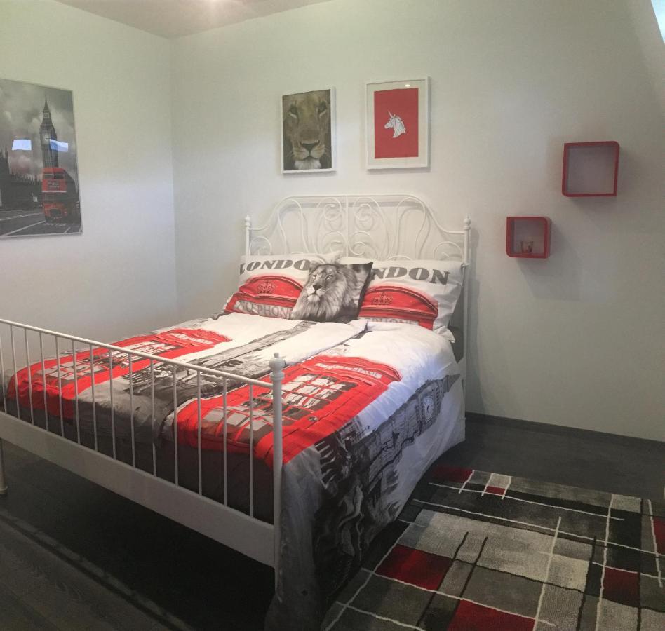 Buckingham Palace Apartman, Ντέμπρετσεν Εξωτερικό φωτογραφία